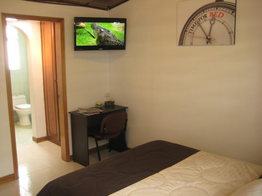 Hotel Casa Santa Marta Богота Номер фото